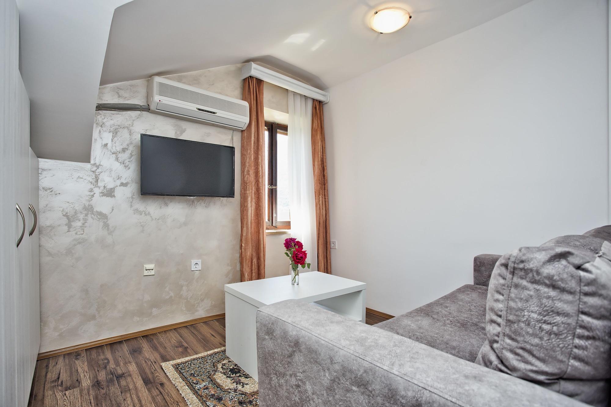 Apartments Admiral Perast Luaran gambar