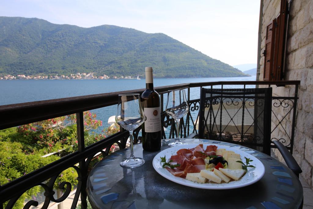 Apartments Admiral Perast Luaran gambar