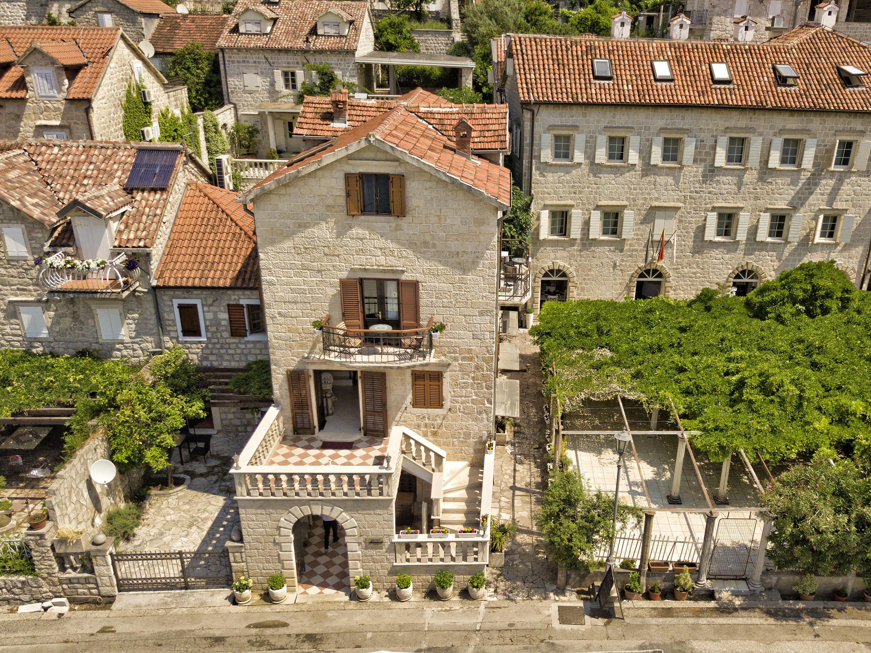 Apartments Admiral Perast Luaran gambar