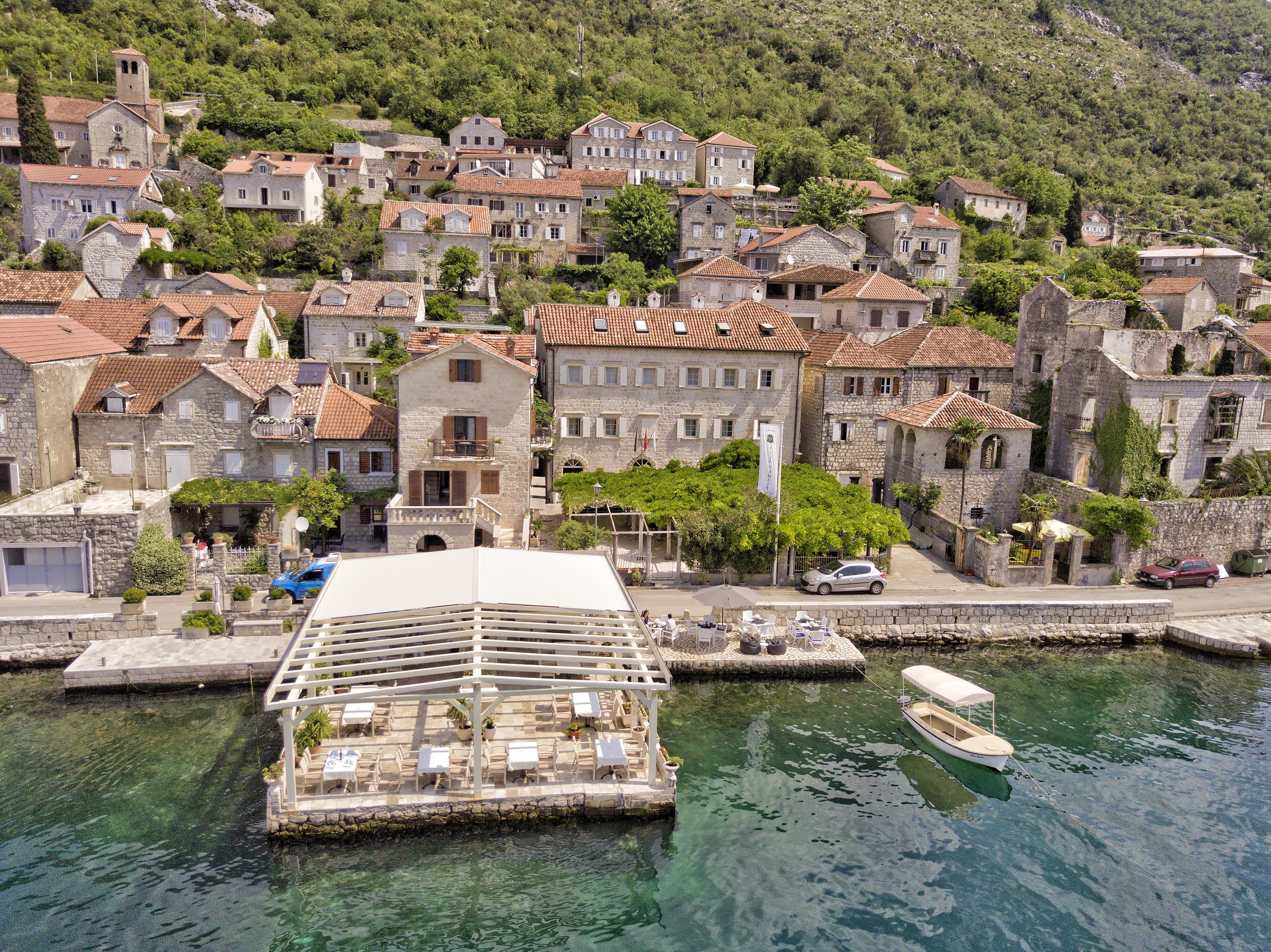 Apartments Admiral Perast Luaran gambar