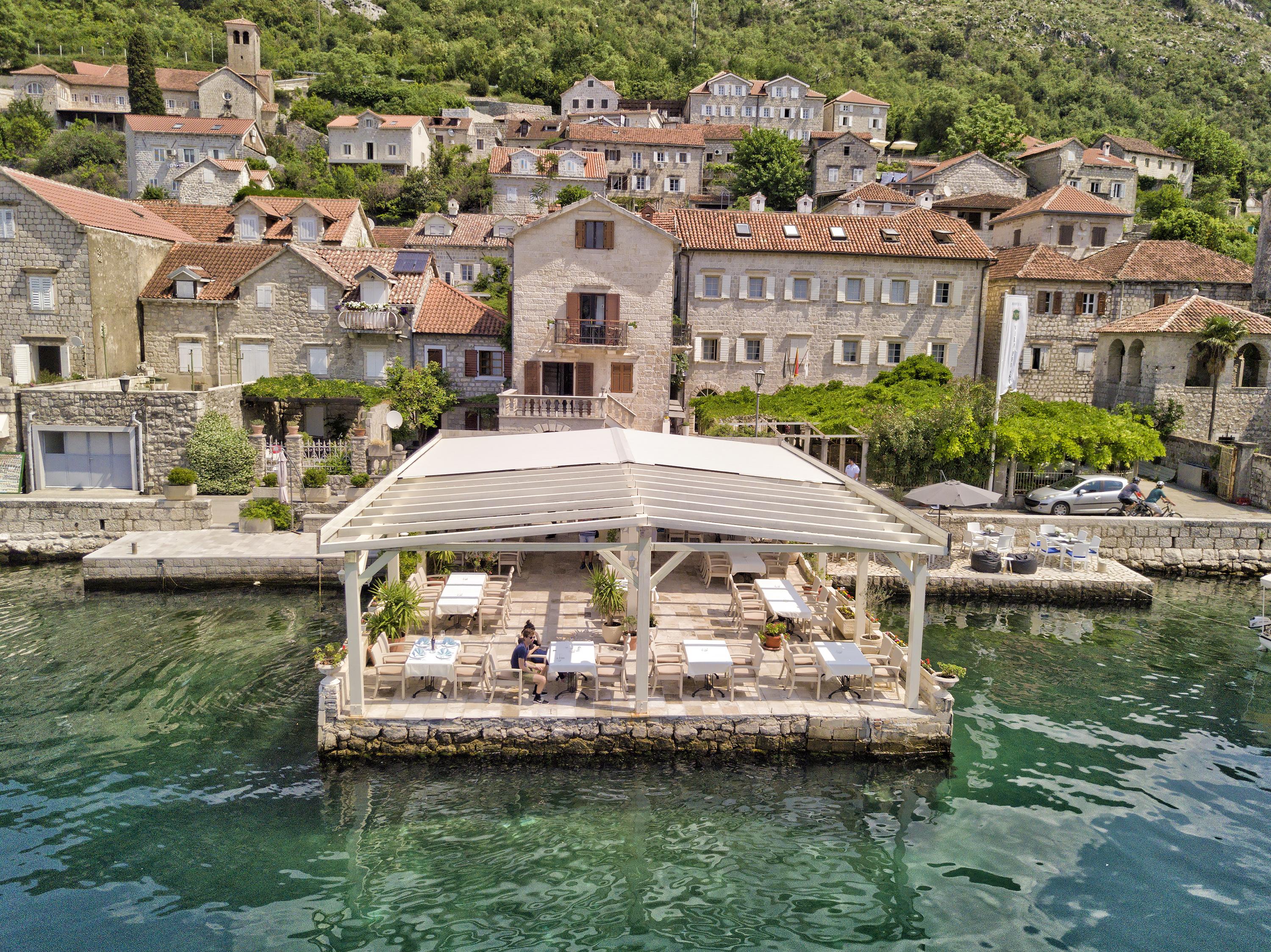 Apartments Admiral Perast Luaran gambar