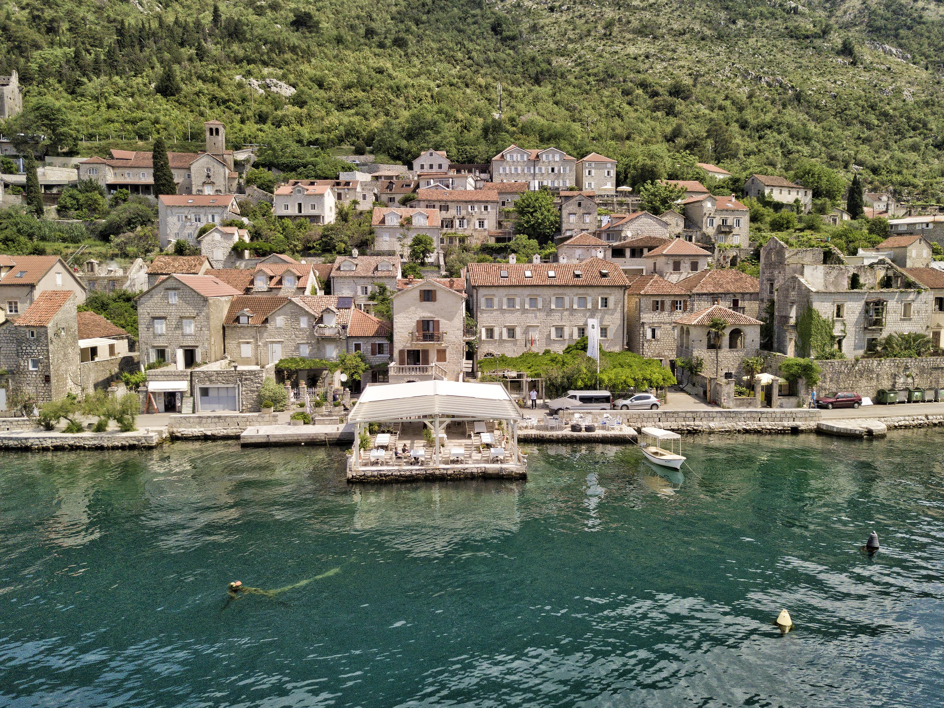 Apartments Admiral Perast Luaran gambar