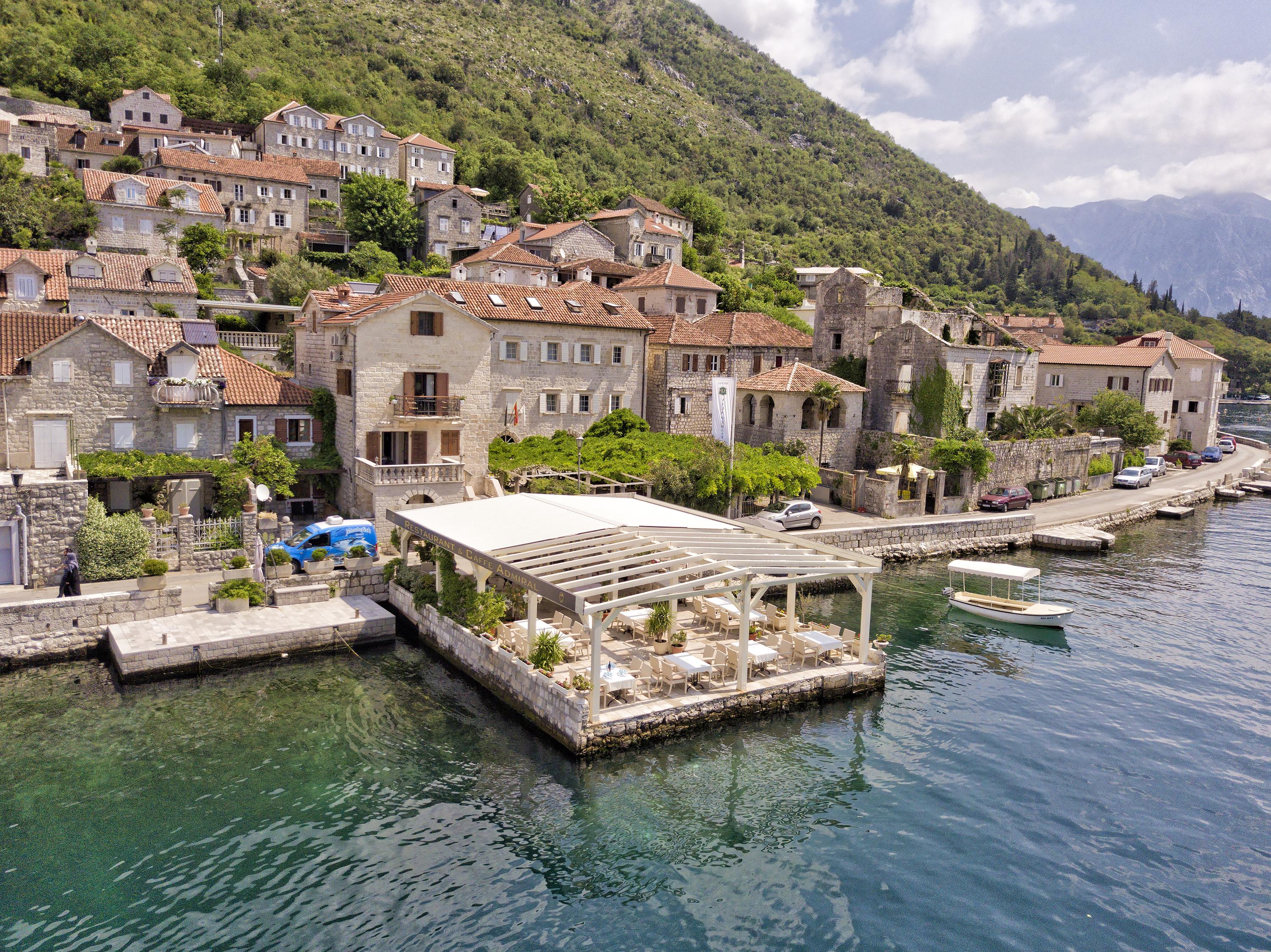 Apartments Admiral Perast Luaran gambar