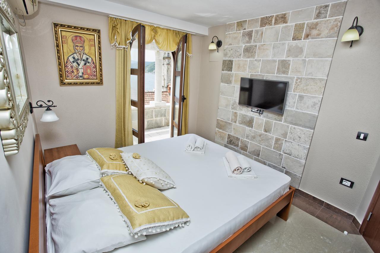 Apartments Admiral Perast Luaran gambar